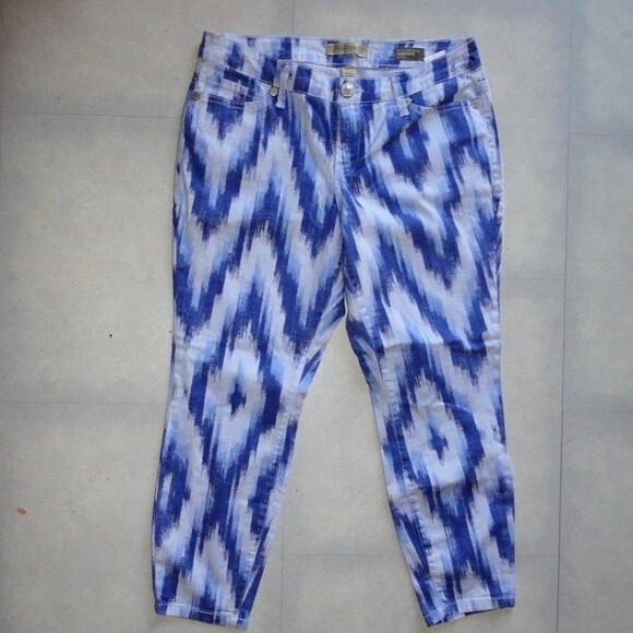 Aztec Boho Capris Skinny Sz 8 P - Picture 1 of 4